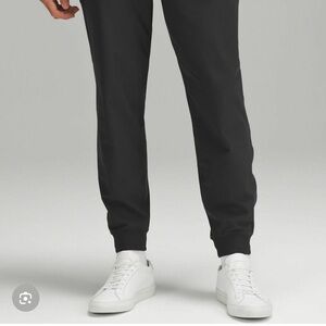 Lululemon Men's Black Jogger Pants